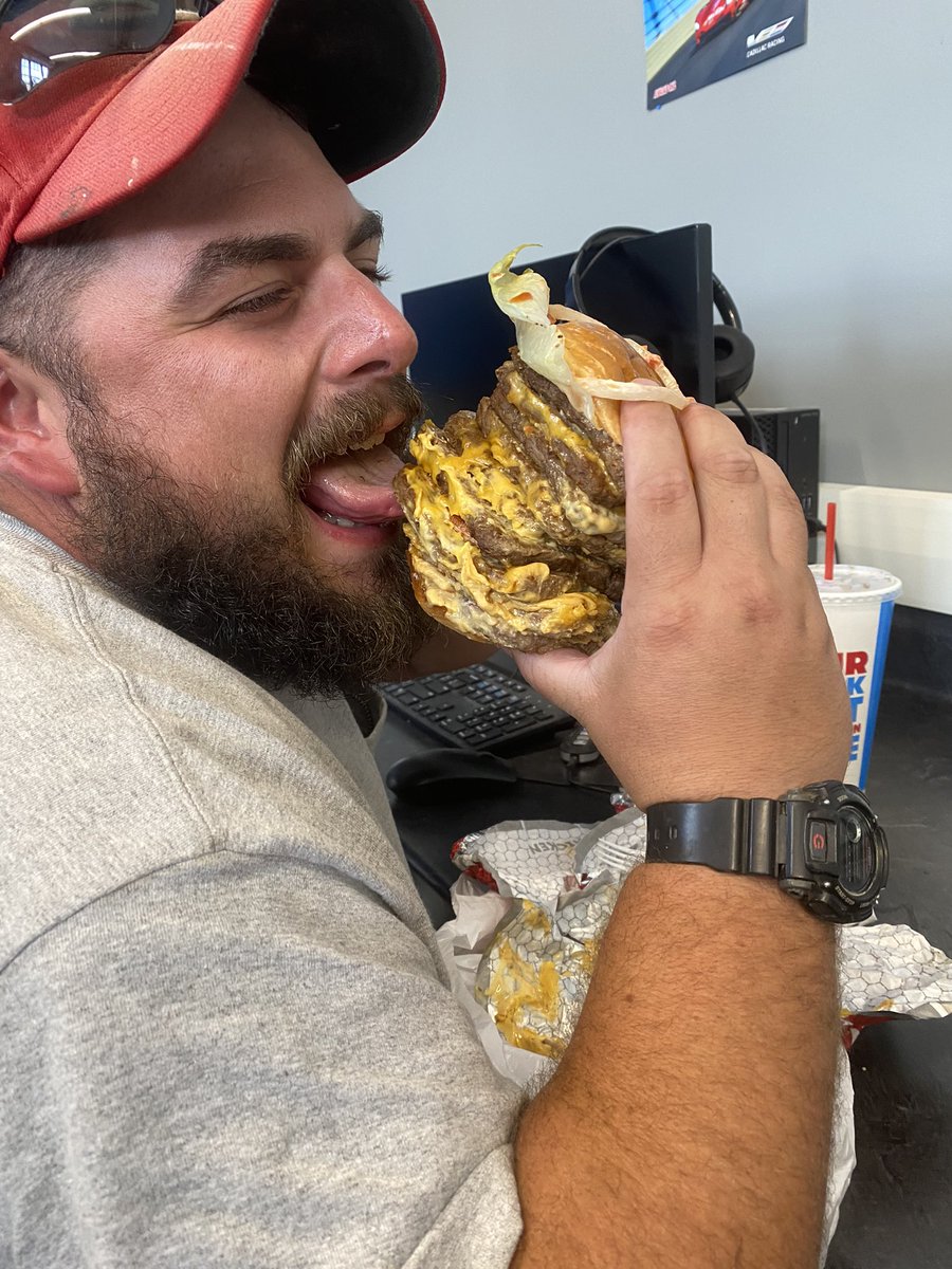 joefisch22's tweet photo. @Wendys Thank you for making this day so special with your incredible T-Rex burger for our sweet prince #foreverwendys #wendys #t-rexburger https://t.co/QNURLI70pM