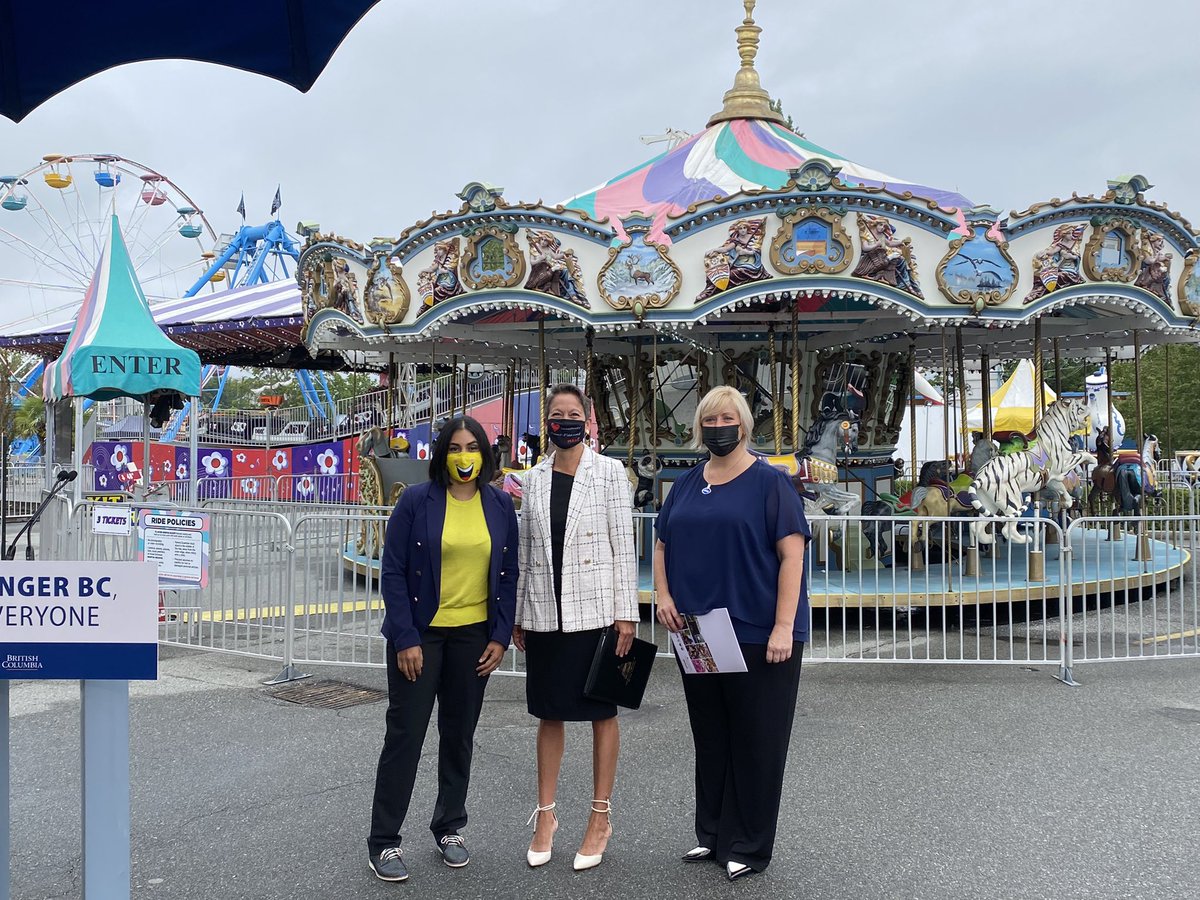 melaniejmark's tweet photo. We know that people have been missing community #FairsFestivalsAndEvents & organizers have made tremendous sacrifices. We’re proud to support local events, so people can #BubbleCrush safely as we continue to navigate our way through this pandemic https://t.co/M3ag1bqdgg https://t.co/hRjxJErfih