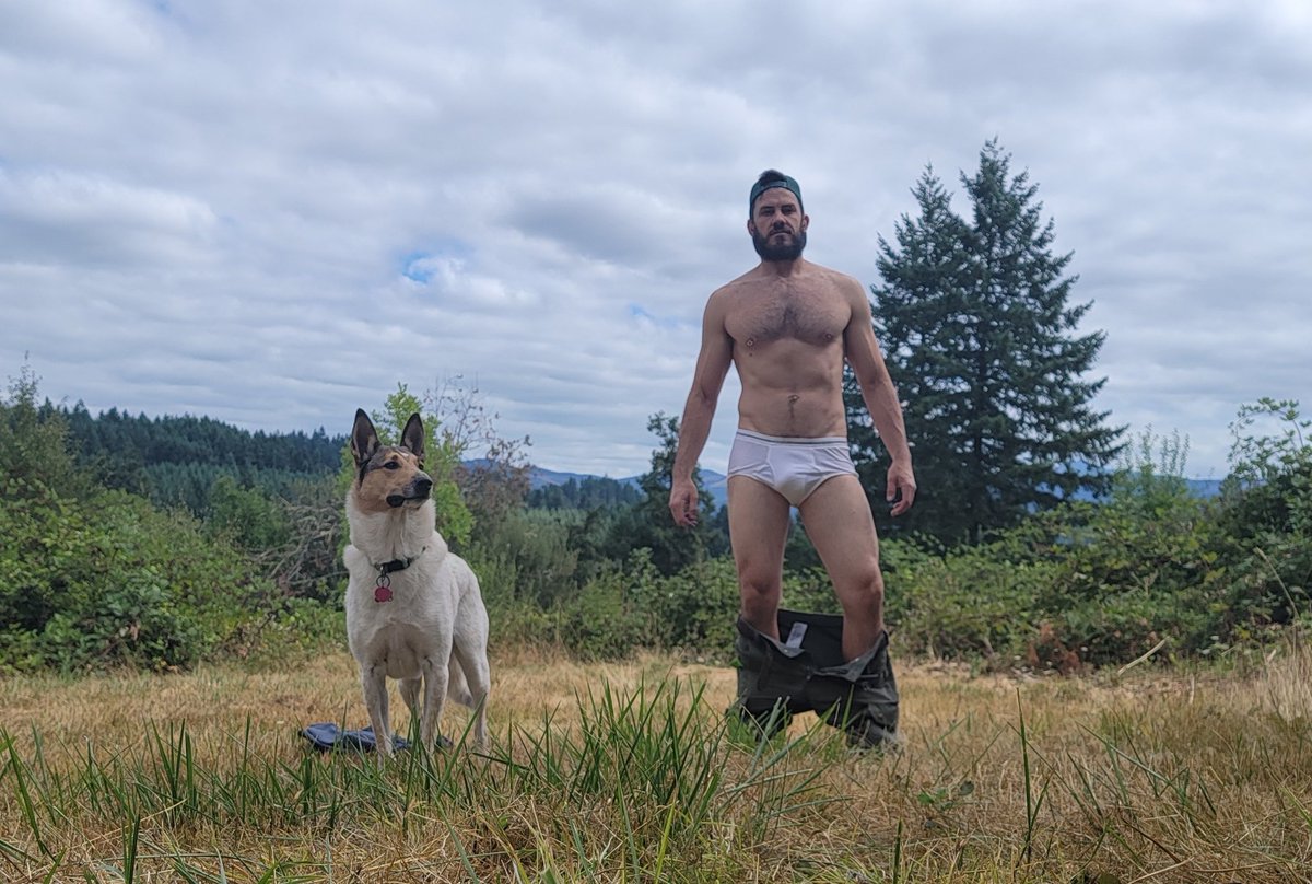 VanderPulaski's tweet photo. Come pull off these tighty-whities? #masturbateinnature #masturbatewithplants https://t.co/4c2tLsfaNR