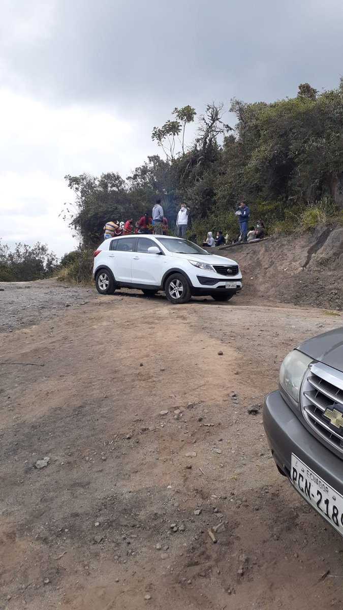 PuebloKitu's tweet photo. El Pueblo Kitu Kara se solidariza con la hermana Comuna Coyagal, de la parroquia Puellaro, MDM. Quito, frente a las amenazas de grupos invasores que pretenden despojar a la comunidad de su posesión ancestral y las últimas zonas de bosque nativo y páramo de Mojanda https://t.co/CWDgWrB8ZH