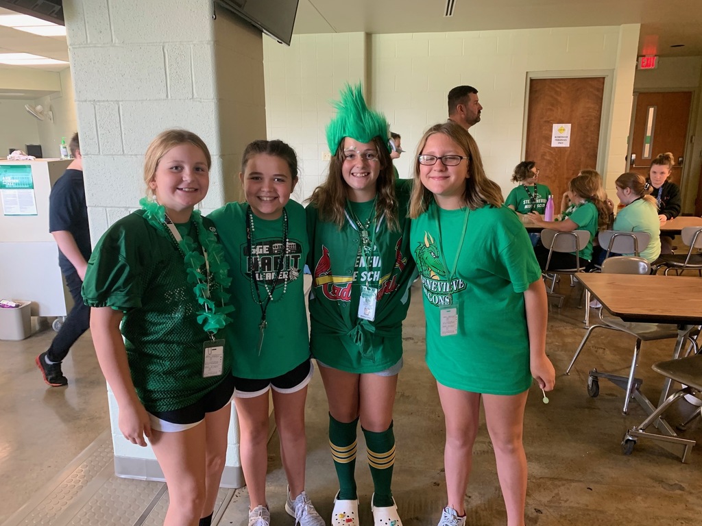 SGMSdragons's tweet photo. This is just a tiny snapshot of the amount of green in our building today. Great job SGMS dragons! #sgmsrocks #sgtradition https://t.co/Y2AKuKHHNN