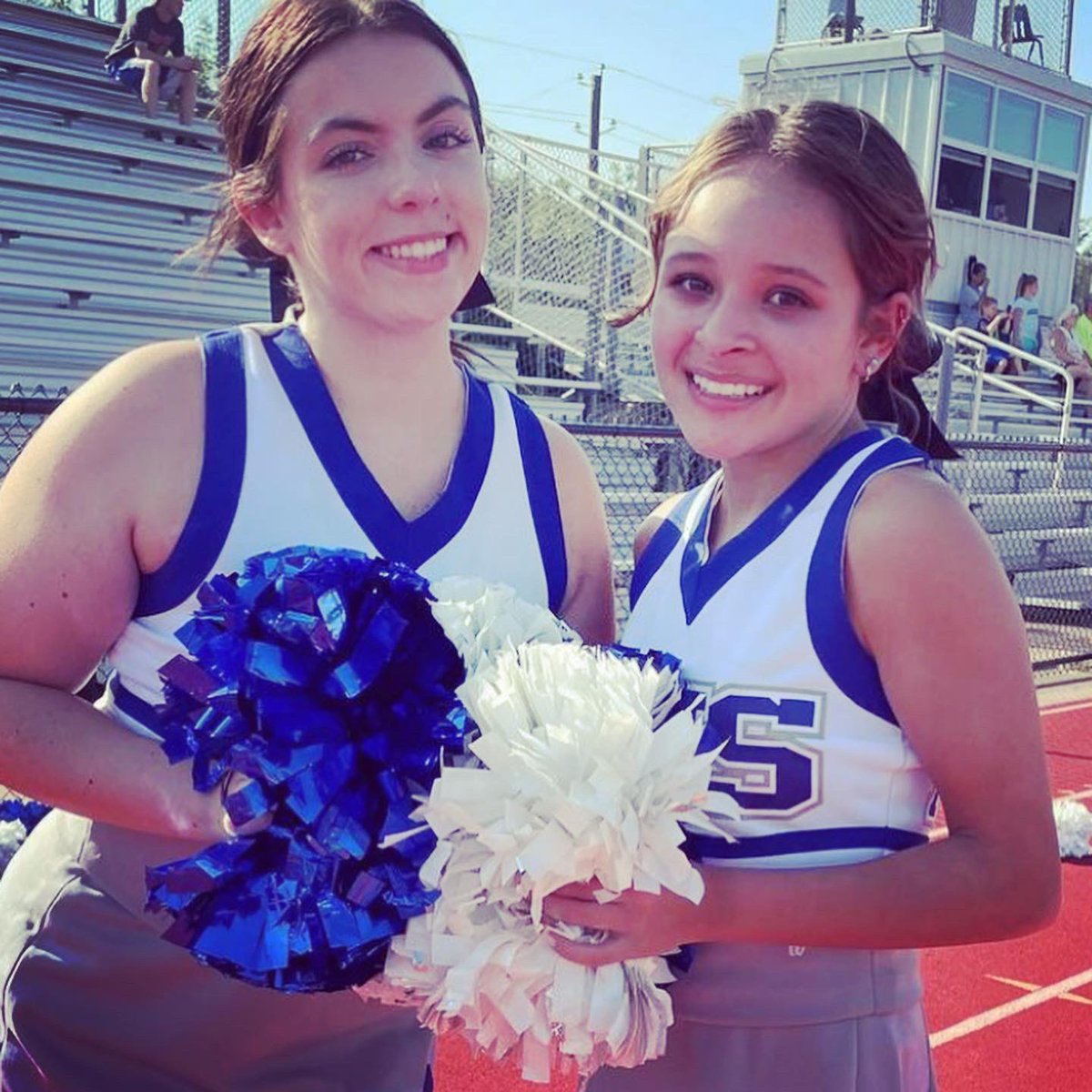 MidlothianCheer's tweet image. The JV squad cheered their hearts out in the Texas heat last night and they looked awesome!  Shout out to ChEErLeaDeR of the week: MAEVE CALDER and Spirit Leader of the week: KALI AROYO!