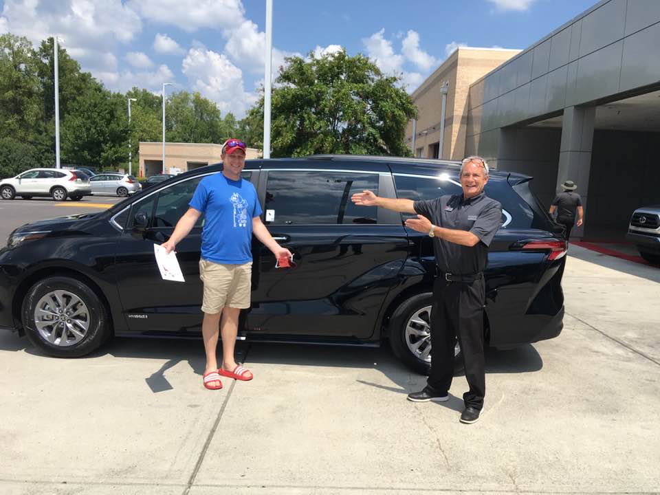 ToyotaofApex's tweet photo. Congratulations to Josh Mitchell on the purchase of his new Hybrid XLE Toyota Sienna from sales consultant Dan! https://t.co/6oWNiriYbd
