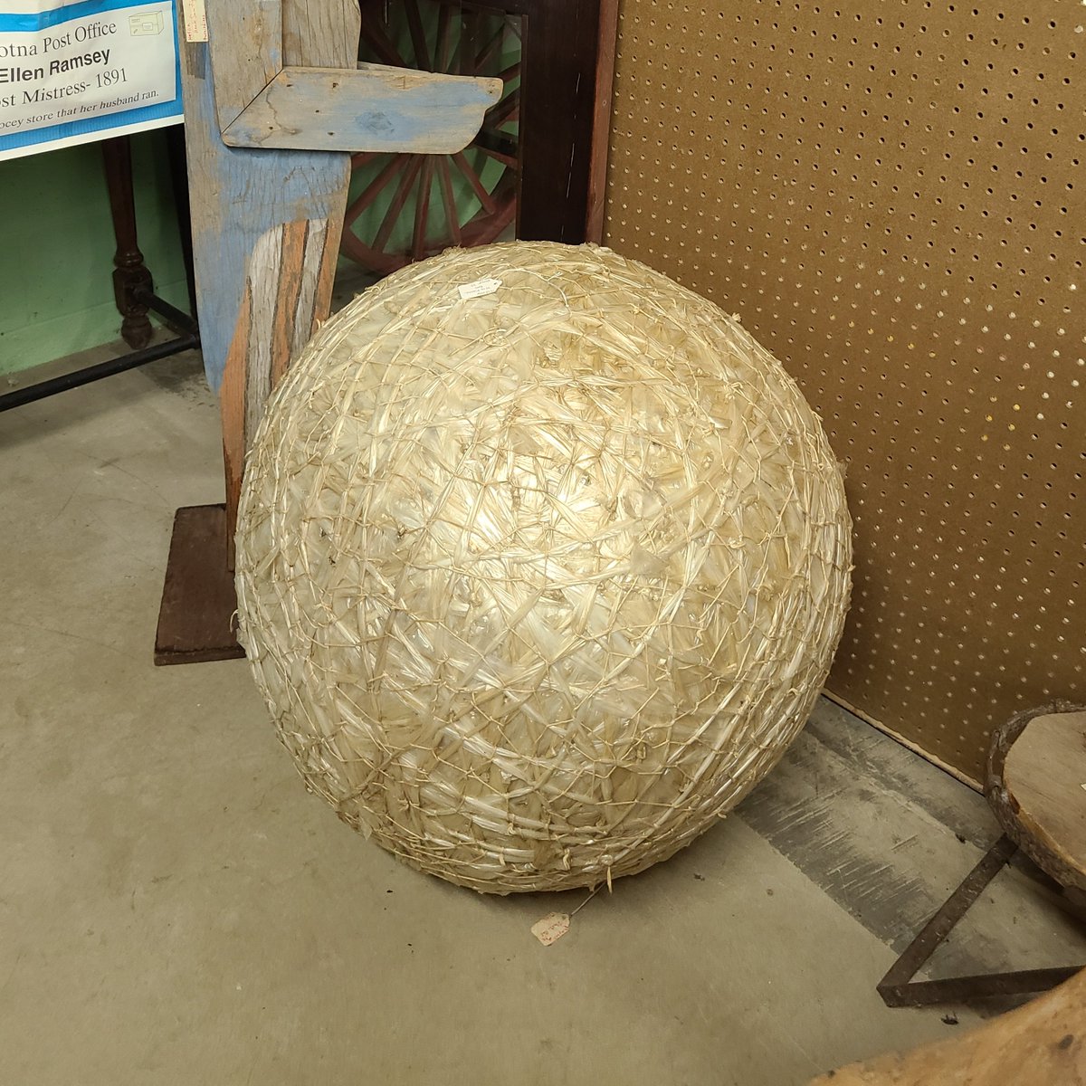 ShelbyCo_Museum's tweet photo. Our #GiantObjectsInMuseums candidate isn't quite as big as a yacht or a steam traction wagon. But with a 28" diameter, it sure is the biggest plastic ball that we've ever seen! https://t.co/EG7iPTreIm