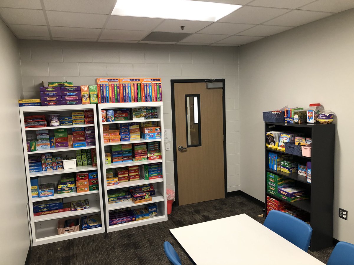 CndRubio's tweet photo. The Parent Lending Library is ready to go! @AustinCubs #AustinOvercomes https://t.co/4075rEbGvb