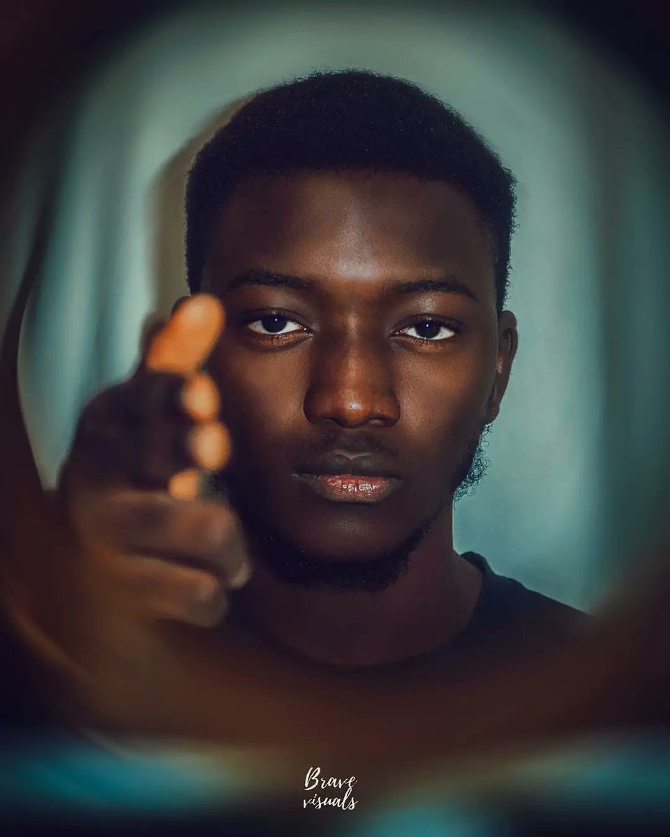 TheMutigKimly's tweet photo. P.O.T.R.A.I.T.S OF @favour_jb_ 🤍📸
.
.
Photographed by: @thebravevisuals
.
.
Location: Hwolshe, Jos.
#potraitphotographer #Nikonphotographer #josphotographershub #photographyinjos #adobephotoshop #adobephotoshoplightroom #nigerianphotographershub #Burna #Ronaldo #BBNaija https://t.co/T77pwMWeiH