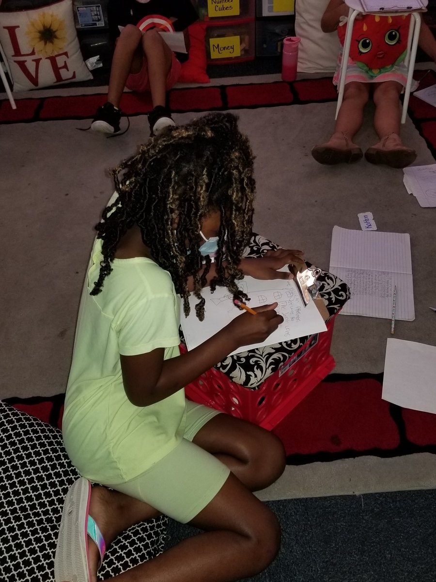 My 3rd graders are loving their writing time. Personal narratives for the win
@leahmmcopeland!
<a href="/WinnwoodRocks/">Winnwood Elementary School</a>
