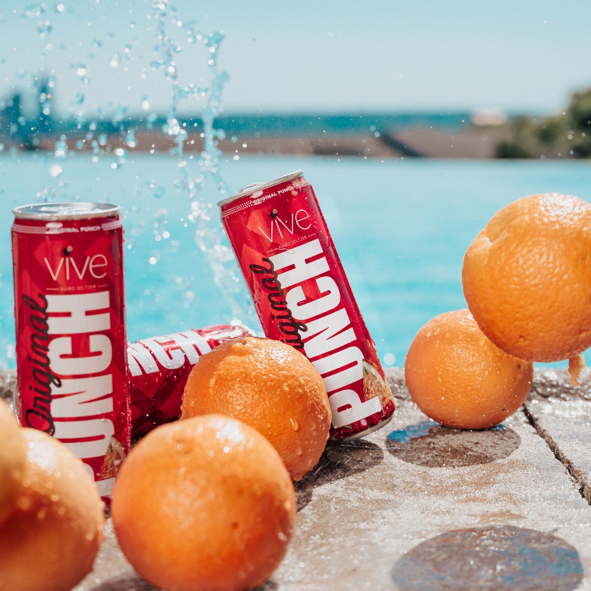Leanin' in to the weekend like...
#DrinkBold