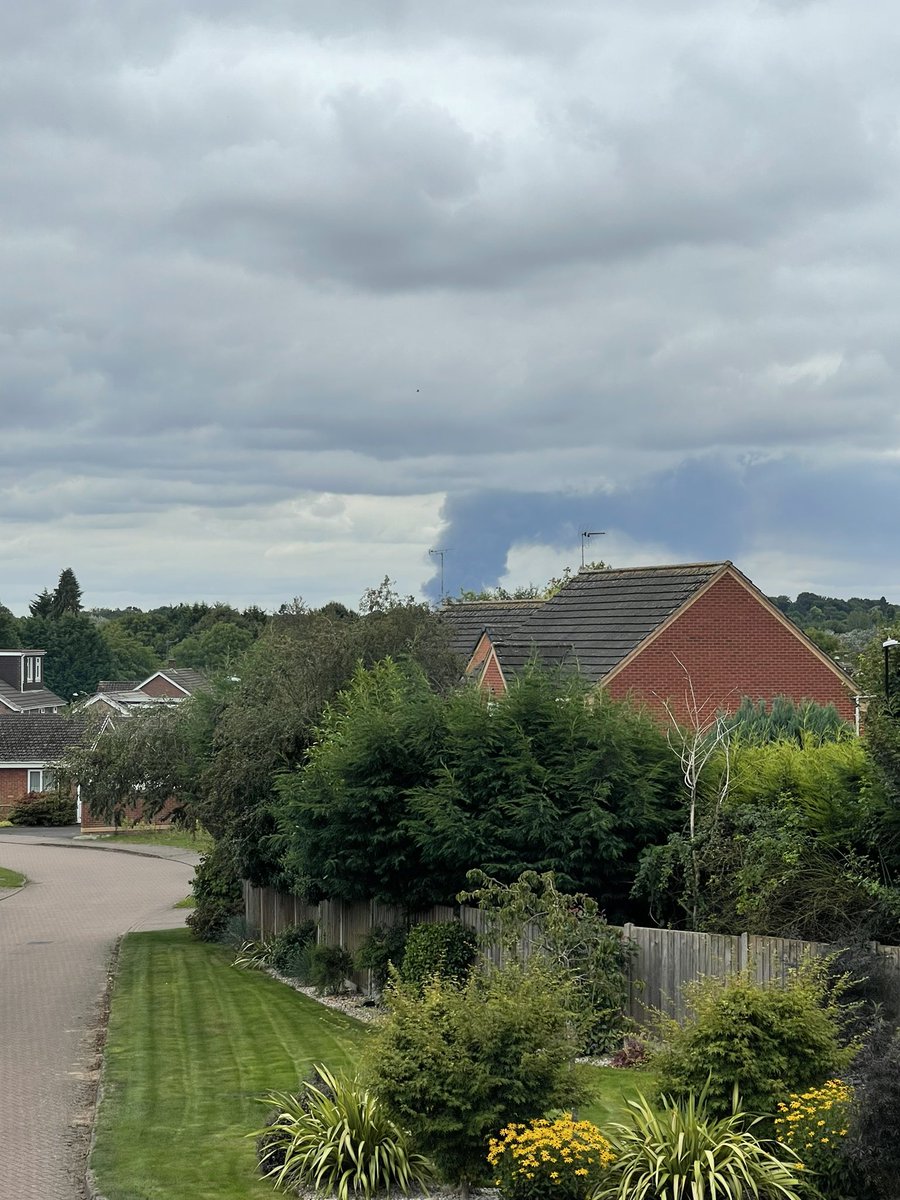 Dfranky87's tweet photo. @BBCNews Could see it from Coventry ! https://t.co/8byvVYJ5fa