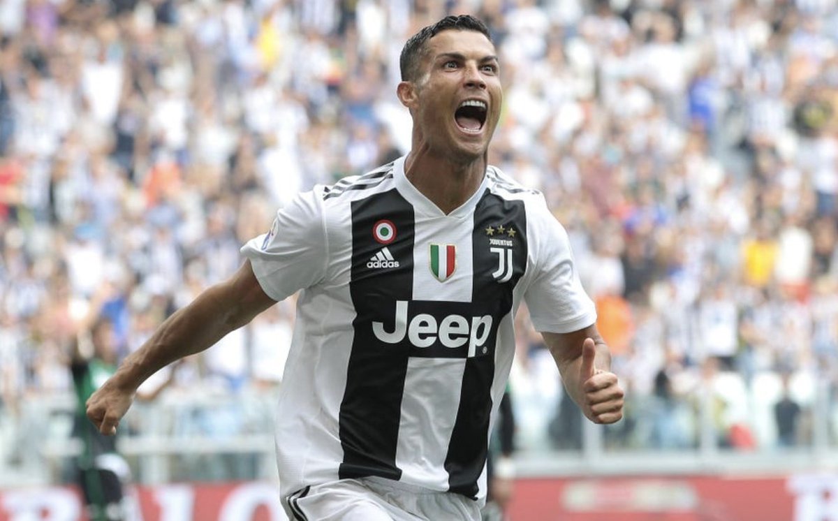 Forbes's tweet photo. Cristiano Ronaldo returns to Manchester—with a new team and career earnings of more than $1 billion https://t.co/8B6MGHnonl https://t.co/RiUs3ZP6By
