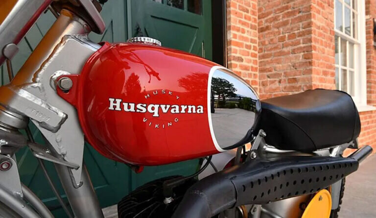 Steve McQueen’s First Husqvarna Fetches $204,000 At Auction thmp.tk/3zoBxKr #dirtbike #dirtbikes #mx #moto #motocross #enduro #hareandhound #gncc #endurocross #dualsport #supermoto #braap