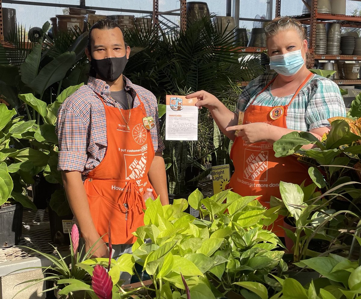 Appreciating Ruben today for doing the right thing.  His positive attitude and great work ethic has not only impacted our customers shopping experience, but also the team morale.  ⁦<a href="/hcbellas/">hilda bellas</a>⁩ ⁦@6549_Angel⁩ ⁦<a href="/terriarnold915/">Terri Arnold</a>⁩ ⁦<a href="/CarpenterTrina1/">Trina Carpenter 🐾</a>⁩