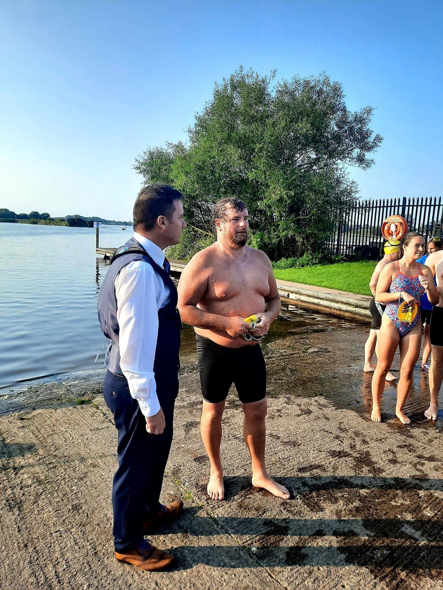 flahertycom's tweet photo. #Lap4Oran The first person to ever swim around #LoughNeagh! #108K 😳An unbelievable feat of endurance from the loveliest of men #CaptainFrantastic You can still support Francie by donating to his chosen charity @MakeAWishUK 
https://t.co/99QCa0JjqX
#notallheroeswearcapes https://t.co/oDrnkUW7tk