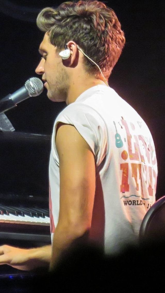 yes niall!!!