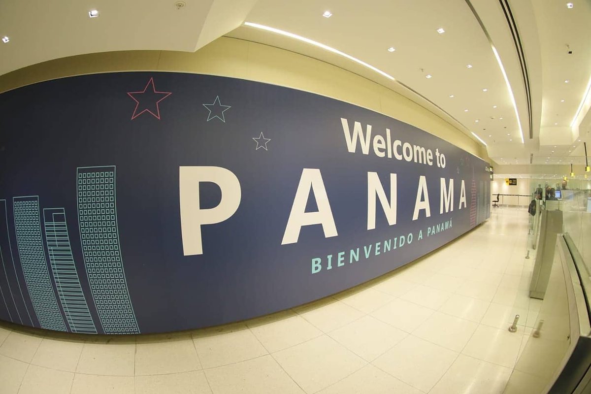 RaffoulArab's tweet photo. Estamos dando la bienvenida y una imagen renovada y amigable en distintas áreas de la terminal.. Bienvenidos a Panamá.
#Tocumentecuida #gabineteturistico @ATP_panama @migracionpanama #Bienvenidos #Panamá https://t.co/E03JEzUG5j