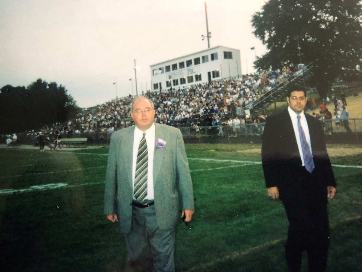Bryant10TV's tweet photo. Mike Sewell, a beloved marching band director in Pickerington, unexpectedly passed in 2017. This year, thanks to his wife and almost 300 band directors across the country, Sewell is an inspiration for a Rose Bowl Parade float. Story at 5:30 on @10TV https://t.co/NC7xVo6Hza