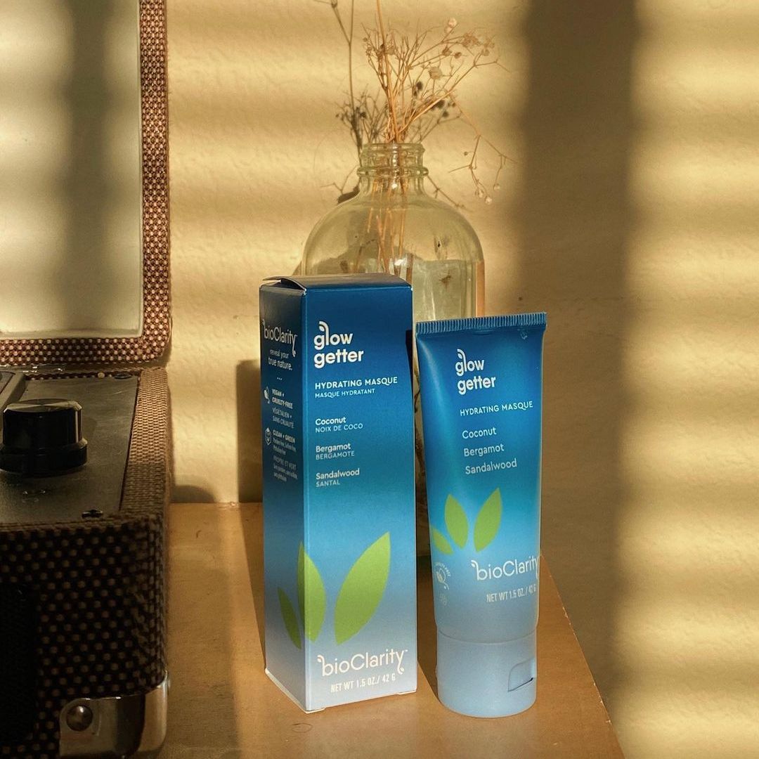 "SO hydrating! Perfect for a quick pick me up when you want a little extra glow and firmness, but also great for an intense hydration when your skin is feeling very thirsty." - Sarah C. on Glow Getter ⭐⭐⭐⭐⭐