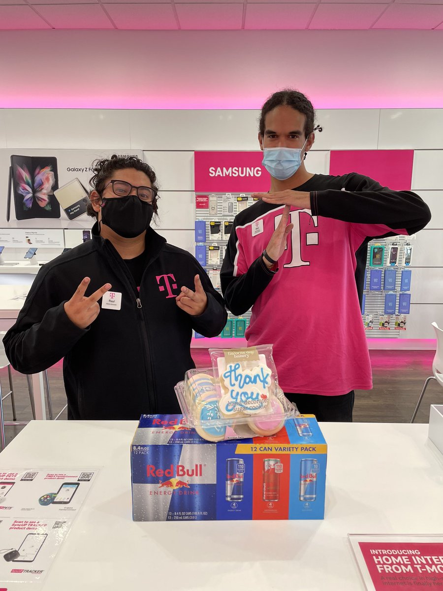 Thank you <a href="/NickRubio19/">Nick Rubio</a>! The team appreciates your partnership and extra energy boost! #TurnUpTheBASE <a href="/vdujsik/">vivian pang</a> <a href="/Chrstyna23/">Christina Contreras</a>