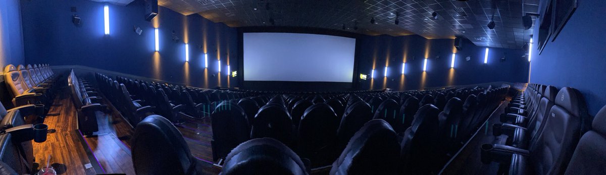 PaparaPascal's tweet photo. Cinema after 18 months of pandemic .. I am legend https://t.co/kUSvlYJaqX