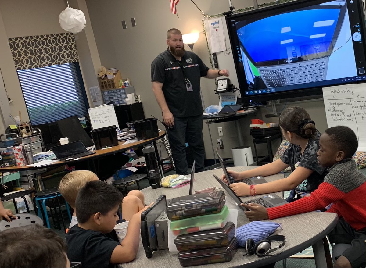 mrschristy tweet media