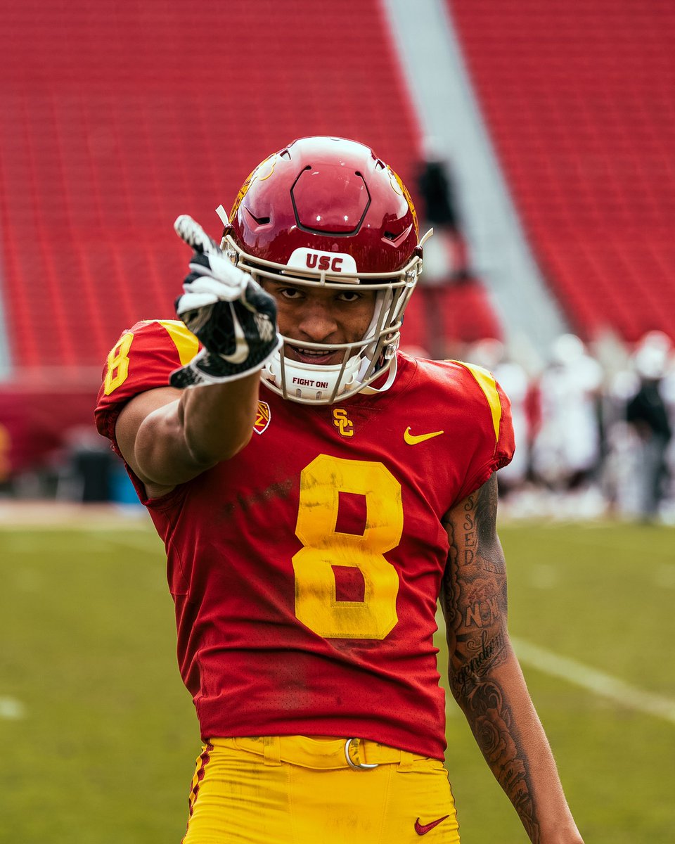 uscfb's tweet photo. Countdown continues… 8️⃣ days.

#FightOn✌️ https://t.co/EGRobGJ7qT