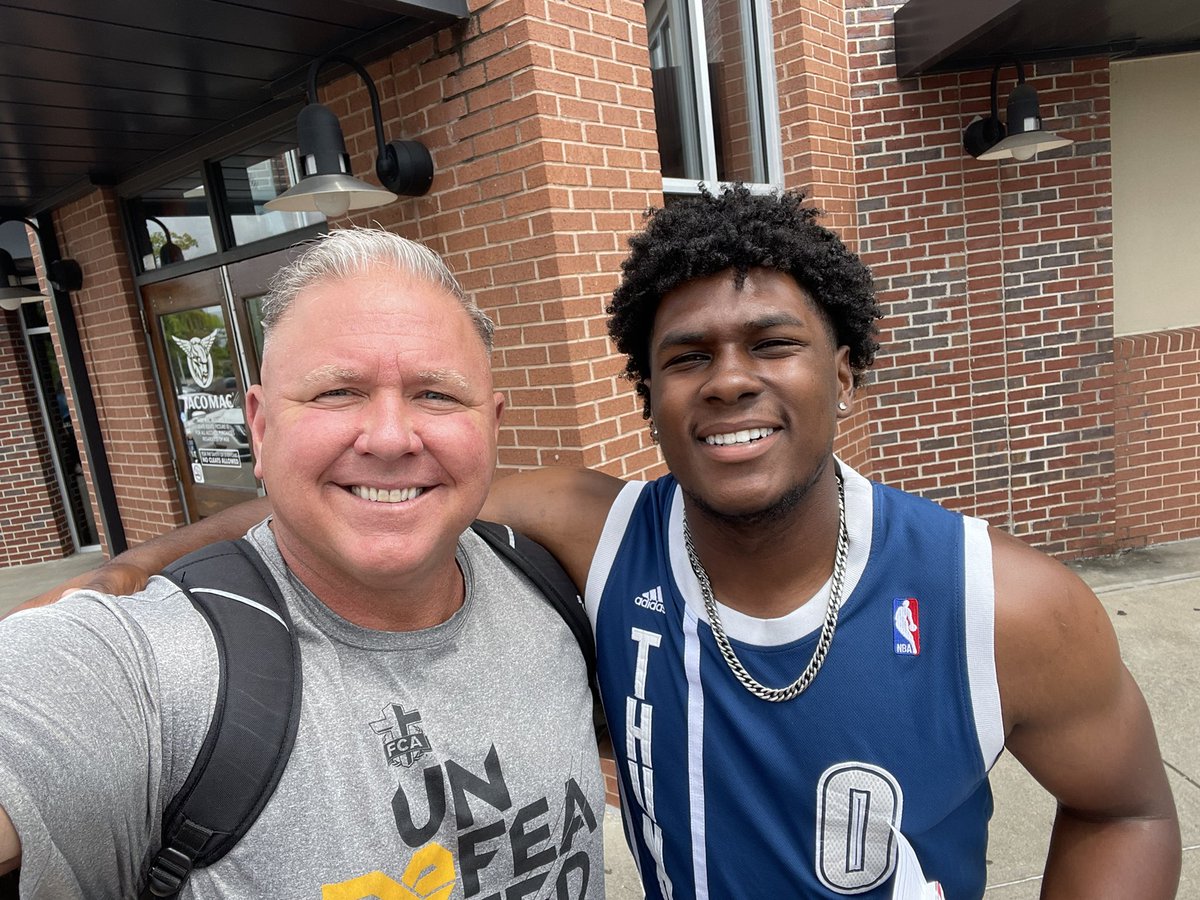 Great time at lunch and hanging out with an awesome young man and @RUEaglesFB player <a href="/Barnes_Cam3/">Cameron Barnes</a> 
#eaglefamily #futureisbright #PTP