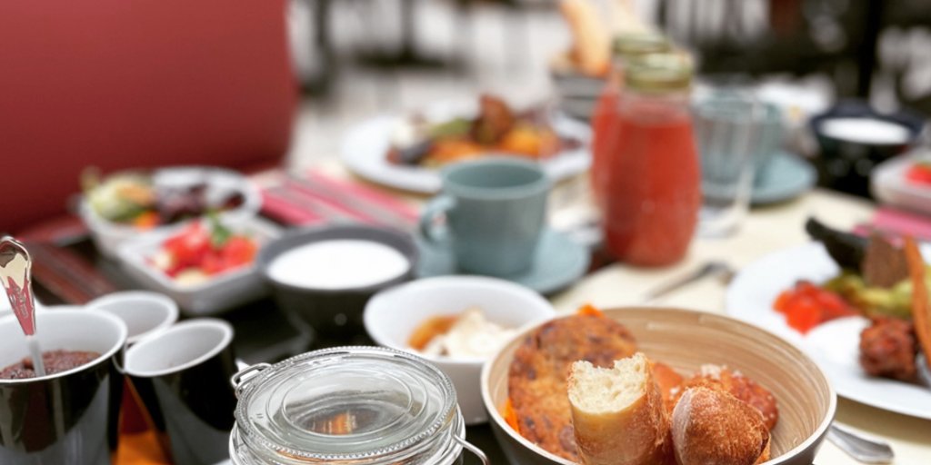 Déjà à Paris pour la rentrée ? 📒 Brunch du Samedi, de 11h30 à 16h <a href="/electric_paris/">Electric Paris</a> swll.to/electric #electricparis #128ruelafayette #parisfoodguide #topparisresto #parisfood #parisienne #parisbrunch #cafeparisien #restaurantparis #foodstagram #foodparis #instabrunchparis