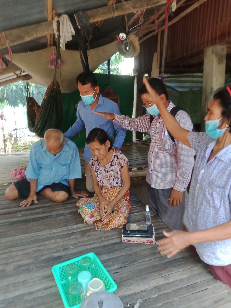 ReachAVillage's tweet photo. New household coming to Christ in Cambodia! https://t.co/d69lHszZkA