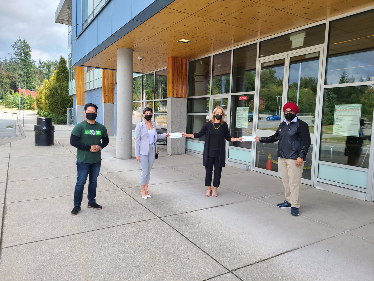 The Fleetwood branch is happy to support Surrey Track Meet! #TDPlay <a href="/LowenTrang_TD/">Lowen Trang</a> @CSir_TD <a href="/jtbains/">Jatinder Bains</a>