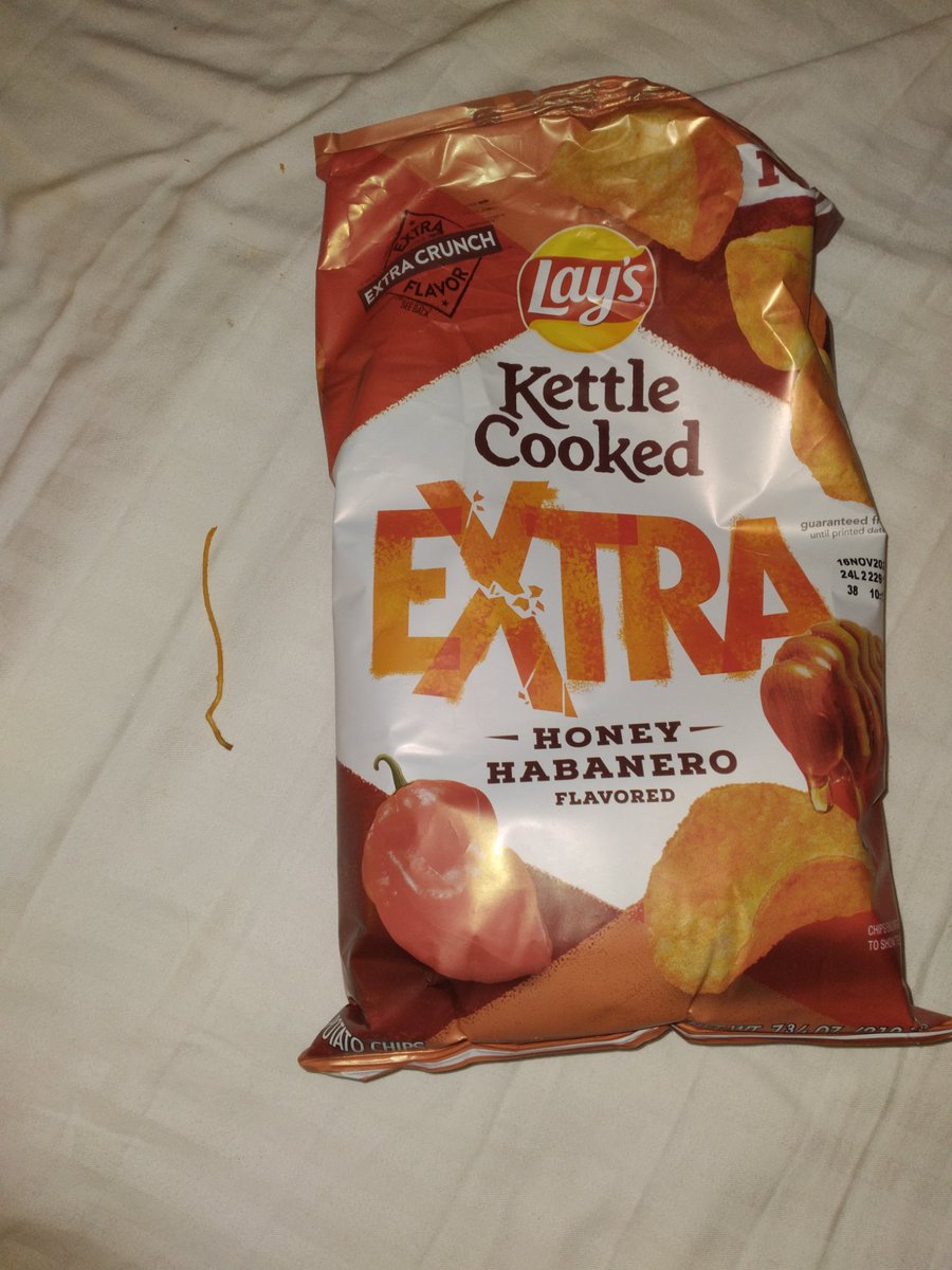 justcallmecam's tweet photo. Hold up... What's a stem doing in my bag of potatoe chips?

I'm confused https://t.co/19Vmz7a4og