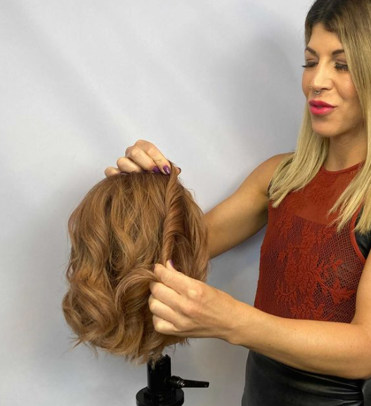SamVillaPro's tweet photo. Tune in to see how you can excite your shorter-length #clients with an elevated #upstyle option vs. a humdrum #curlset. #SamVilla #SamVillaHair
CLICK HERE: https://t.co/1ktVY7kYbi https://t.co/GzMmNLC4dC