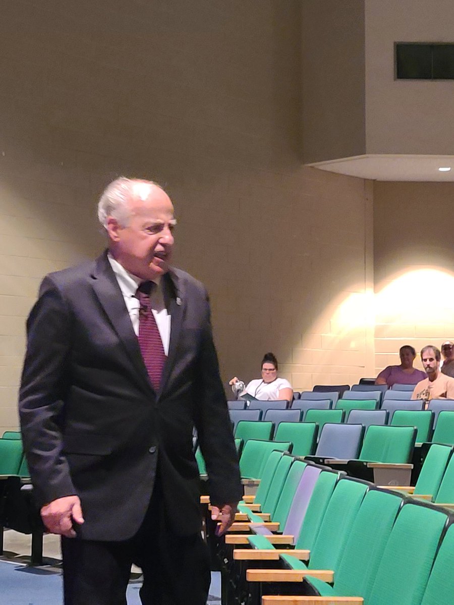 Wonderful convocation day being challenged and entertained with Norm Bossio! Teachers at WPS are passionate about their work and ready for students! Thank you, @WebsterSuperrg
and Team! 
#professionaldevelopment