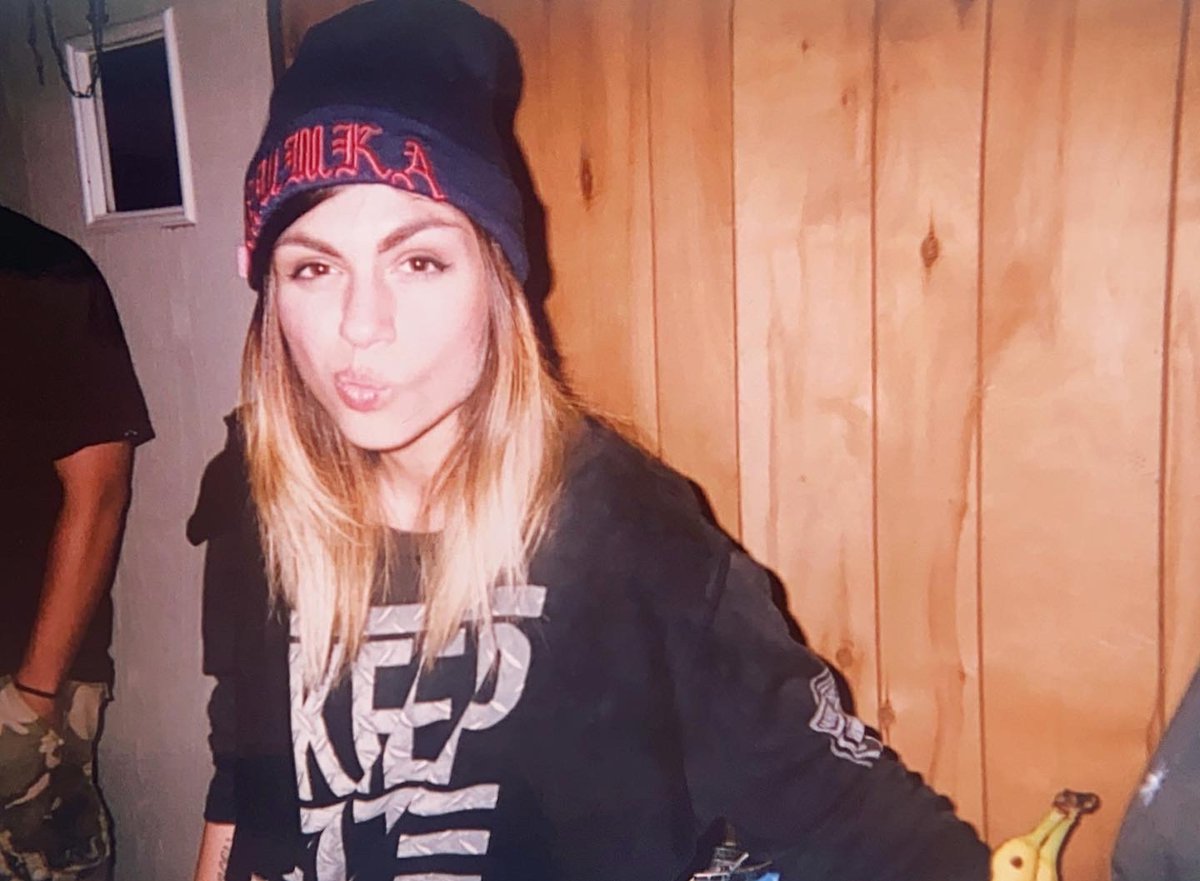 Krewella's tweet photo. HAPPY BIRTHDAY @KREWELLAJAHAN 😭
Salgirah mubarak, baji ❤️ I love you infinity, to the moon and back 💫🌛✨ and thank you to our amazing krew around the world for making my sis feel so special!!! I see you and appreciate you all so much 🙏🏽 -y https://t.co/aU0kRkqOPU