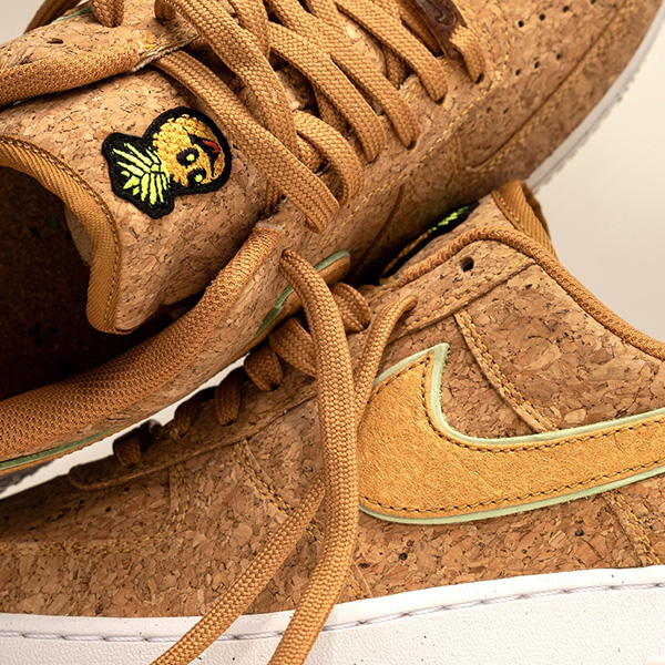 KicksDeals's tweet photo. 🍍🍍 You can find the "Cork" Nike Air Force 1 '07 Premium "Happy Pineapple" release direct from @nikestore #promotion

BUY HERE -> https://t.co/yscx0c2fP3 https://t.co/aDkMCArhl1