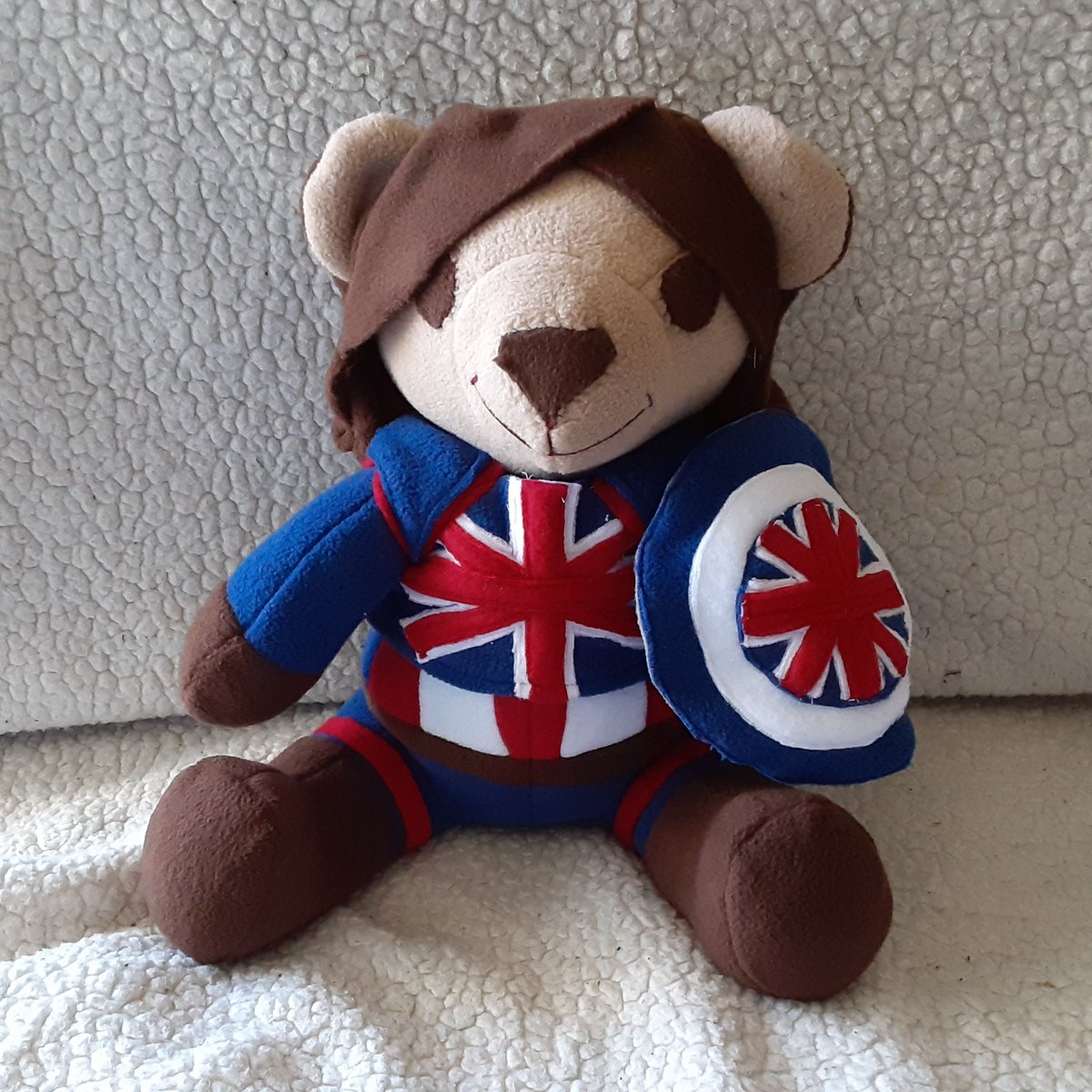 OnBearFeet's tweet photo. Here she iiiiiiiis #CaptainCarter  #PeggyCarter #BearMaking #IMadeThis https://t.co/xQzFMRpkiL