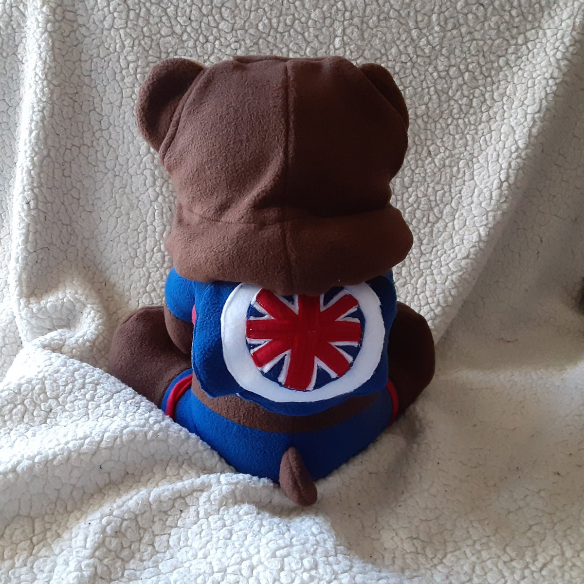OnBearFeet's tweet photo. Here she iiiiiiiis #CaptainCarter  #PeggyCarter #BearMaking #IMadeThis https://t.co/xQzFMRpkiL