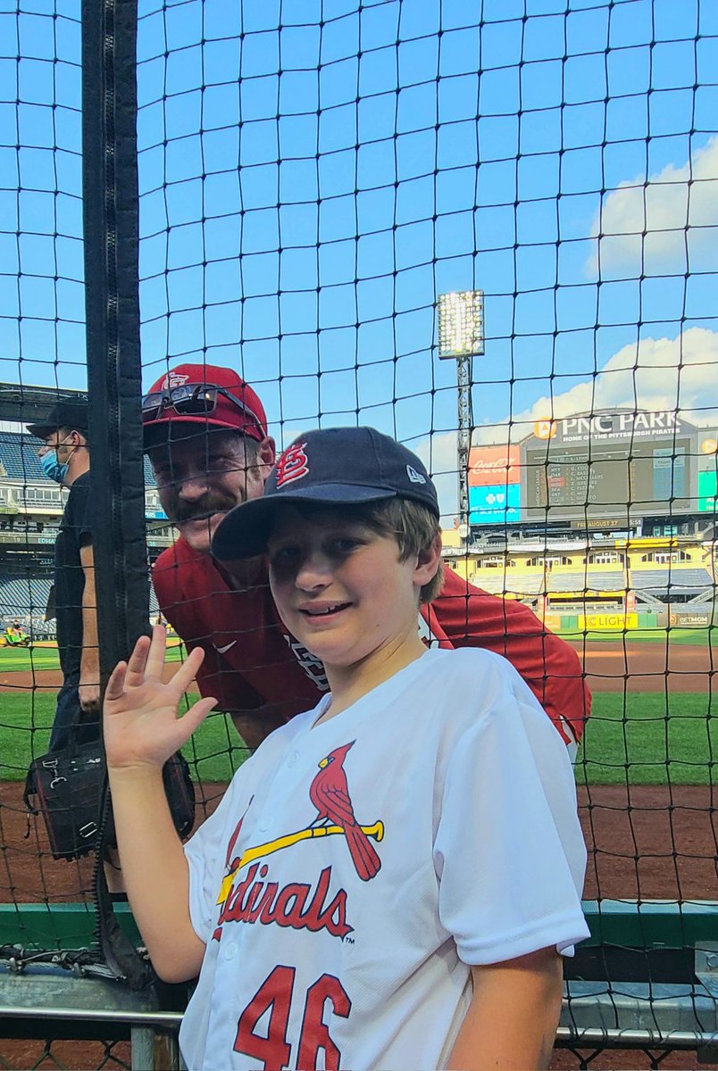 AdamVanGrack's tweet photo. At PNC Park with last night's starter @lastoneformiles! Ready for a @Cardinals win tonight! #STLCards #STLFly https://t.co/rjRSe1BQRU
