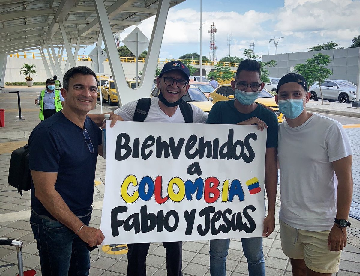 ForwardFDN's tweet photo. Nuestro equipo de producción ya llegó a Barranquilla 🇨🇴 desde los Estados Unidos 🇺🇸🙏🏽 We are ready to work for the kids this weekend 💙 #DreamForward #SoñandoJuntos https://t.co/CWCRbNHorf