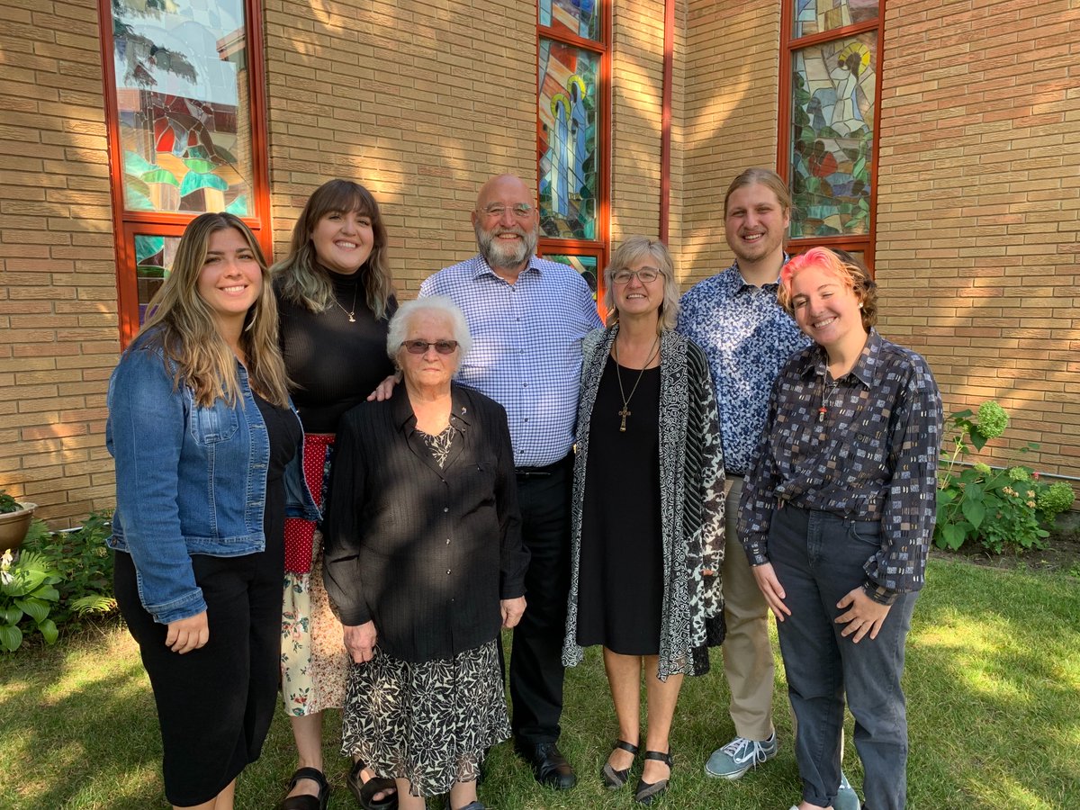 Holy Spirit Catholic School Division tweet media