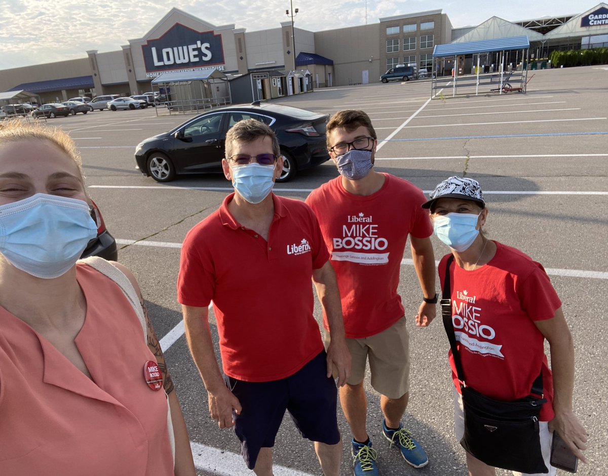EmilieLeneveu's tweet photo. Happy to join @MikeBossio and his team today in Belleville to ✊ knock on doors to #BringBackBossio in Hastings-Lenox and Addington 🇨🇦 

#Belleville #Elxn44 #can #cdnpoli #vote https://t.co/0W2ipgKHzT