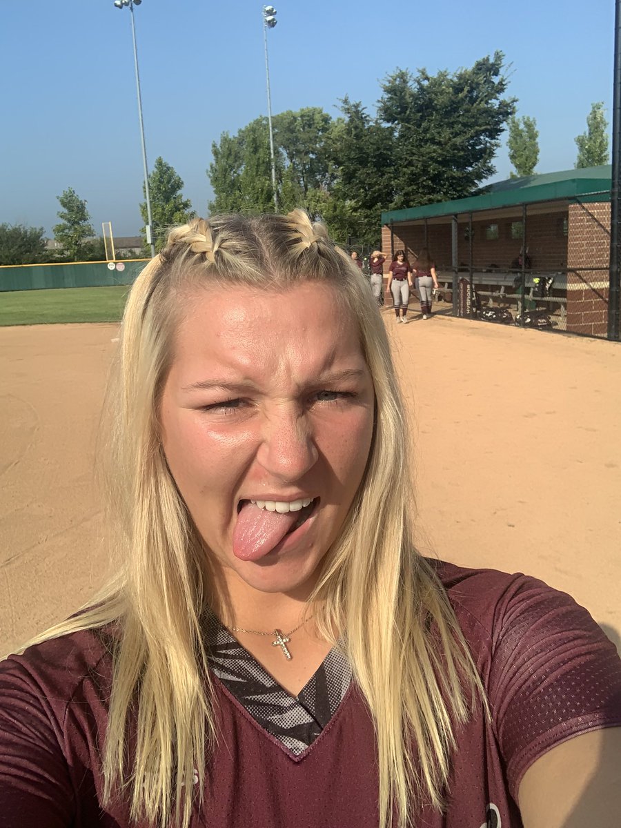 When Kylee gets ahold of the coaches phone, these are the results 🤦🏻‍♂️😂 <a href="/Ky_136/">Kylee</a>