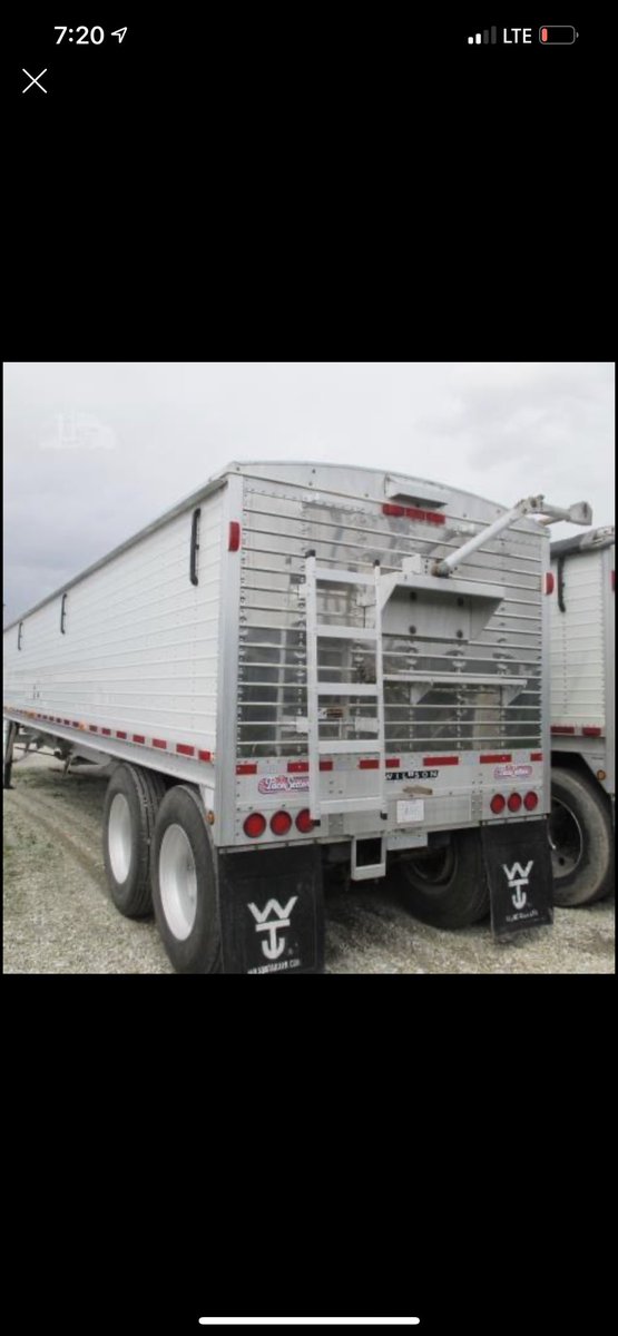 Ready to introduce these two together seeing how they’ll be hooked up for the next 2 months they need to go for a ride together! Things to do yet, take that hideous topper off and maybe a color change! 🤘🏼