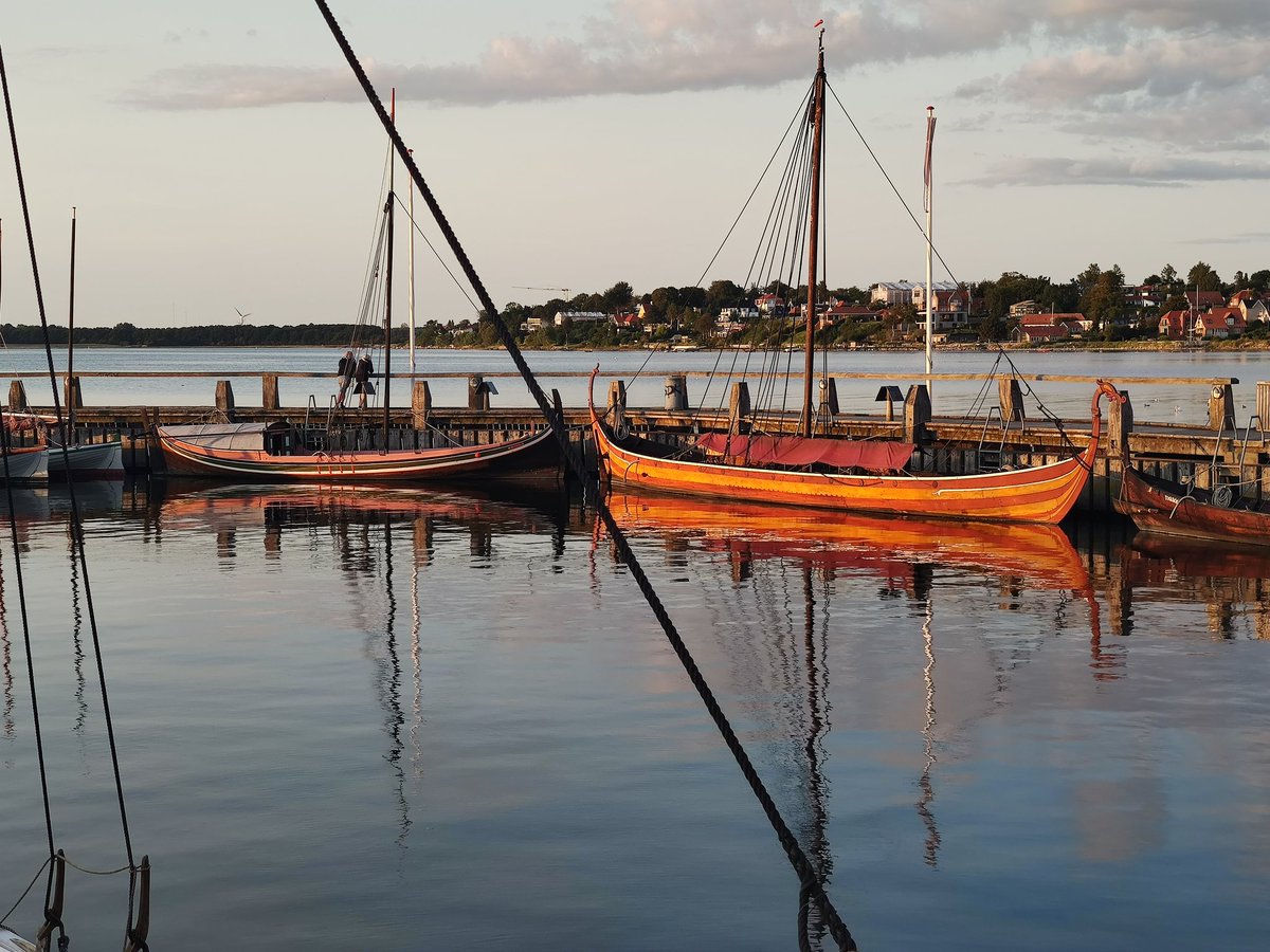 MitocondrION's tweet photo. Day 3 #Kronborgslot #helsingør #frederiksborgslot #Hillerød #Hanthelittlemerman #Roskilde #vikingeskibsmuseet https://t.co/FjMmWz7ivR