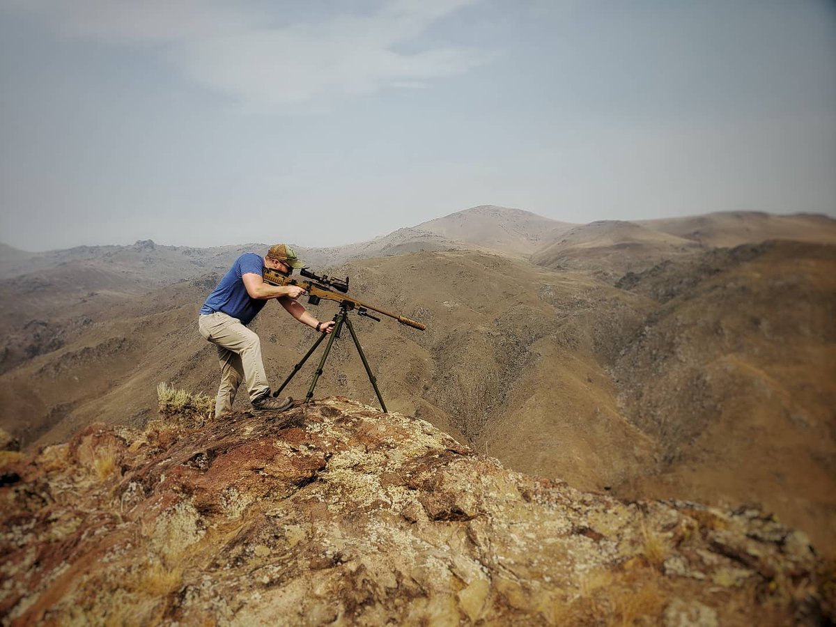 HorusVision's tweet image. A little high angle shooting to ring in the weekend. For shots like this, it is important to have accurate data and a TREMOR3 reticle!

Check out the TREMOR3 for yourself: hvrt.social/t3ctltweet

#longrangeprecision #horusvision #TREMOR3