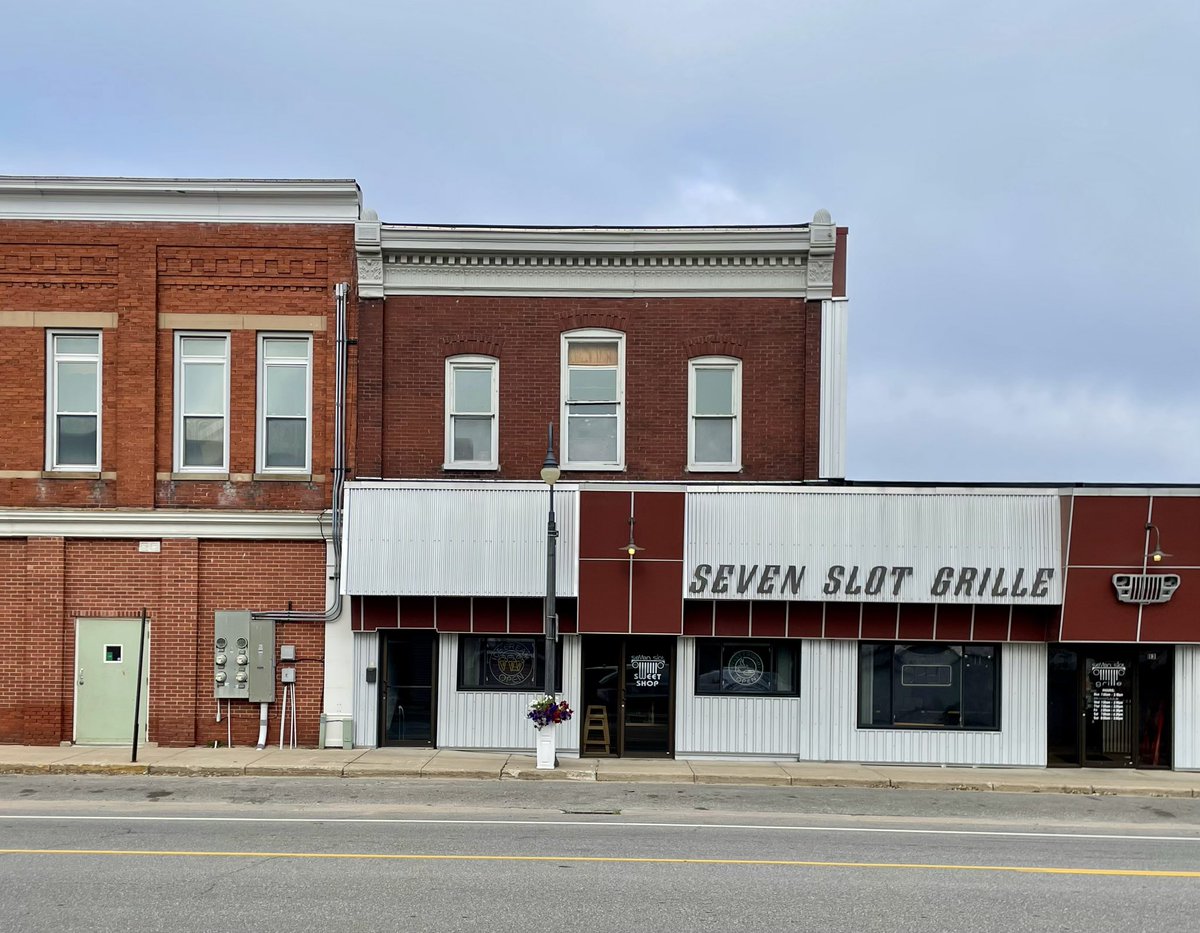 Midwest Modern tweet media