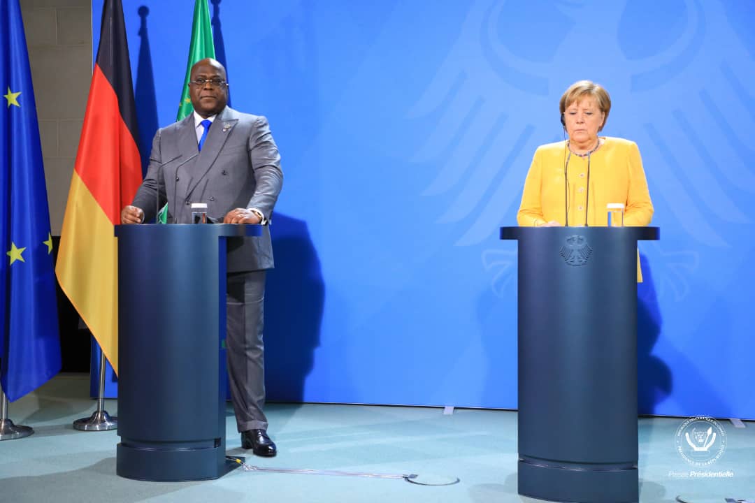Presidence_RDC's tweet photo. Le Président Tshisekedi a proposé de compléter la stratégie préventive de vaccination globale par une stratégie curative qui utiliserait des produits locaux donnant des bons signes d'efficacité thérapeutique. #ManaCovid #Doubase https://t.co/epKsX259SJ