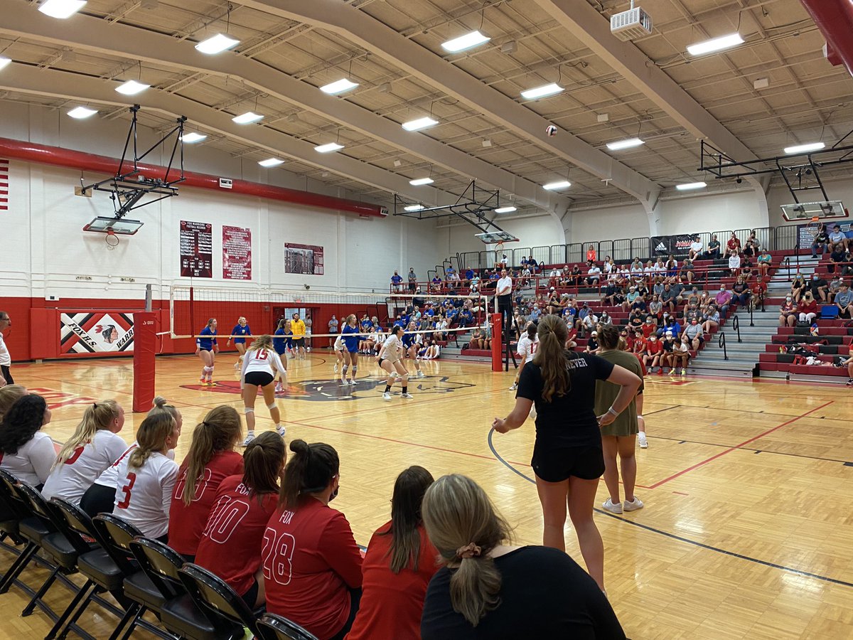 foxc6super's tweet photo. Great volleyball action Fox hosting Seckman!🏐 https://t.co/xRpQ1Yafmj