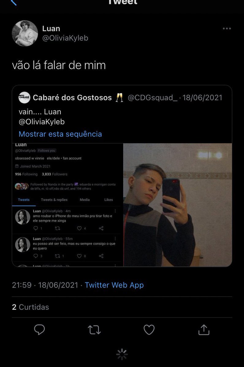 exposed16809013's tweet photo. me ajudem a achar esse menino da foto por favor, se alguém souber o nome ou o contato dele me passa na dm https://t.co/nEYxaORg1O