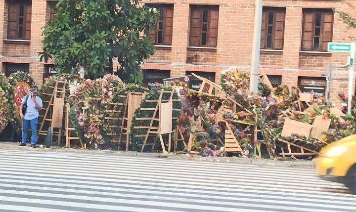 Mariamesa77Mesa's tweet photo. Este es el reflejo del desprecio que sienten @QuinteroCalle @diamaov @AlcaldiadeMed por Medellín. https://t.co/LDql7kThti