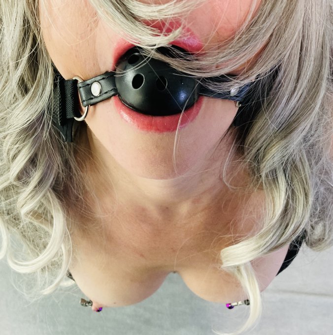 hello twitter https://t.co/y60bKU3a6e<a href="/tag/beachbody"class="tags"><span>#beachbody</span></a><a href="/tag/hotwife"class="tags"><span>#hotwife</span></a><a href="/tag/onlyfans"class="tags"><span>#onlyfans</span></a>